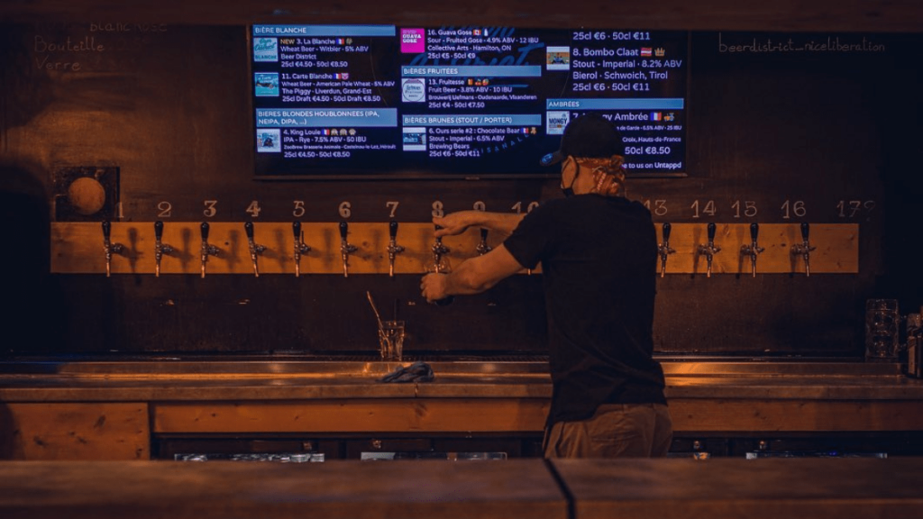 Bars à Nice instagrammable : Le Beer District